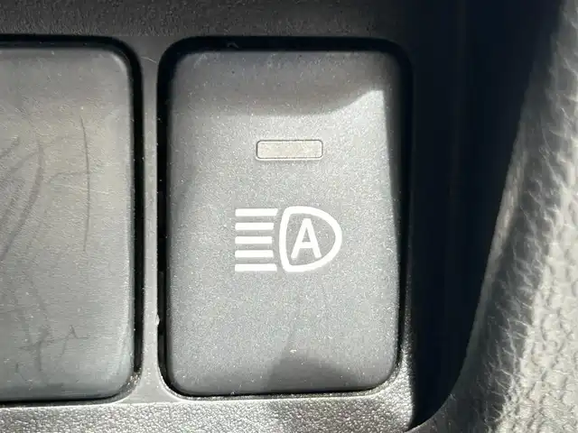 日産 デイズ ルークス ハイウェイスターX Gパッケージ 静岡県 2017(平29)年 6.1万km ホワイトパール 純正7インチナビ/（CD/FM/AM/Bluetooth/iPod/SD/ウォークマン）/フルセグTV/オートライト/オートハイビーム/全周囲カメラ/フルフラットシート/両側電動スライドドア/LEDヘッドライト/ベンチシート/純正フロアマット/衝突軽減システム/横滑り防止システム/純正15AW