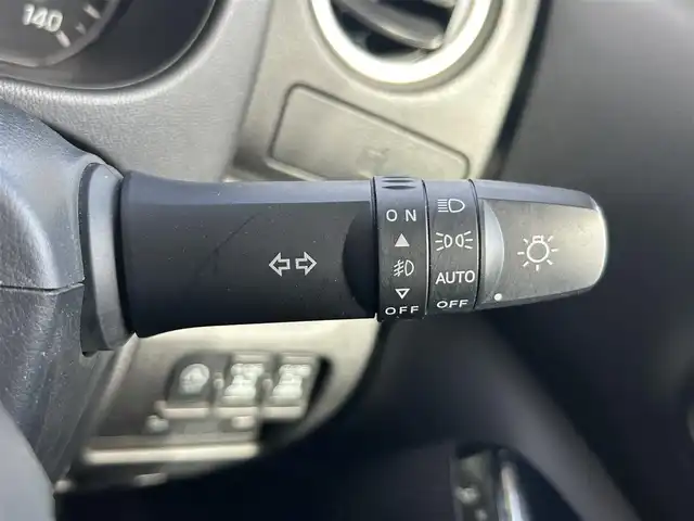 日産 デイズ ルークス ハイウェイスターX Gパッケージ 静岡県 2017(平29)年 6.1万km ホワイトパール 純正7インチナビ/（CD/FM/AM/Bluetooth/iPod/SD/ウォークマン）/フルセグTV/オートライト/オートハイビーム/全周囲カメラ/フルフラットシート/両側電動スライドドア/LEDヘッドライト/ベンチシート/純正フロアマット/衝突軽減システム/横滑り防止システム/純正15AW