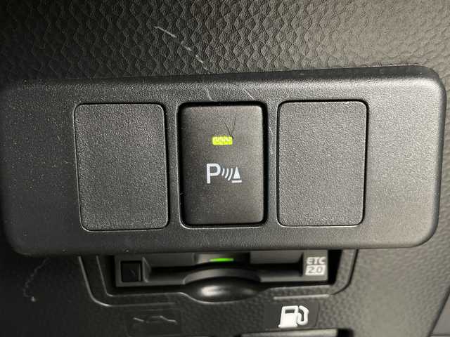 トヨタ ルーミー G 埼玉県 2023(令5)年 0.6万km ブライトシルバーM 純正ナビ　NMZK-W73D/(Bluetooth/USB/CD/DVD/AM/FM)/地デジフルセグ/バックカメラ/ETC2.0/前後ドライブレコーダー/衝突軽減ブレーキ/アイドリングストップ/クリアランスソナー/パワーモード/プッシュスタート/ステアリングリモコン/両側パワースライドドア/フロントフォグランプ/ウィンカーミラー/電動格納ミラー/社外フロアマット/純正ドアバイザー