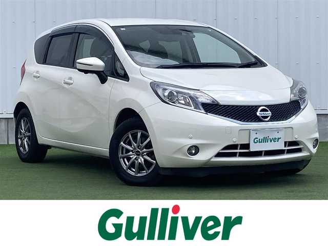 日産 ノート XVセレ +セーフⅡ 香川県 2016(平28)年 6.8万km ブリリアントホワイトパール 純正SDナビ（AM/FM/Bluetooth）/アラウンドビュー/フルセグTV/横滑り防止装置/衝突被害軽減ブレーキ/車線逸脱警報/ETC/ドライブレコーダー/アイドリングストップ/オートライト/純正フロアマット