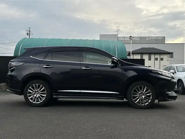 トヨタ ハリアー エレガンス 岐阜県 2016(平28)年 8.5万km スパークリングブラックパールクリスタルシャイン メーカーナビ/フルセグTV/Bluetooth/SD/AUX/USB/バックカメラ/パワーシート/ハーフレザーシート/ビルトインETC/純正フロアマット