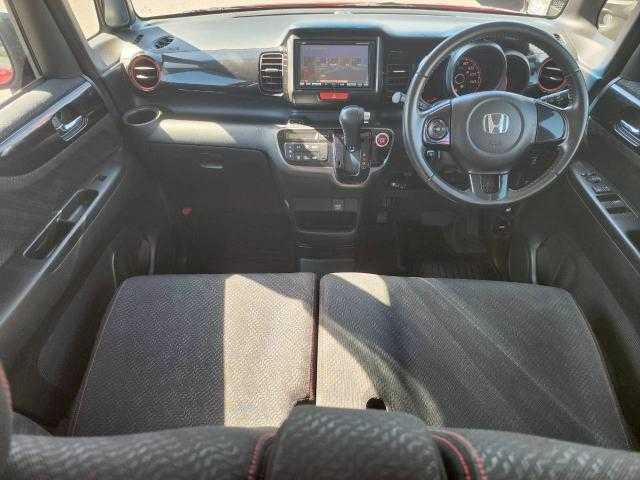 ホンダ Ｎ ＢＯＸ カスタム G Aパッケージ 岩手県 2014(平26)年 8.6万km ミラノレッド 社外ナビ/ＣＤ／ＤＶＤ／ＨＤＤ／ワンセグ/Ｂカメラ/片側パワスラ/ＥＴＣ/アイドリングストップ/電格ミラー/オートライト/フォグ/純正１４インチＡＷ/ドアバイザー/オートエアコン/フロアマット/スペアキー