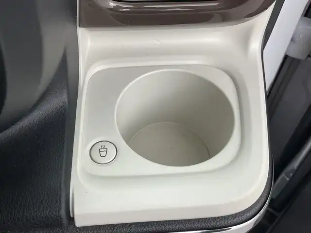 ダイハツ ムーヴ キャンバス ストライプス G ターボ 群馬県 2022(令4)年 3.9万km シャイニングホワイトパール/ファイアークォーツレッドメタリック 純正１０型ナビ　フルセグＴＶ　全周囲カメラ　衝突被害軽減システム　アダクティブクルーズコントロール　両側電動スライドドア　シートヒーター　ステアリングスイッチ　プッシュスタート　ＥＴＣ　ＬＥＤ　禁煙車