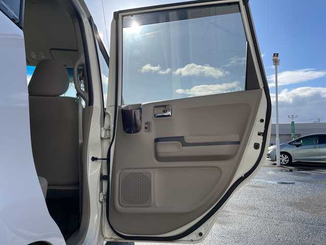 ホンダ ライフ G HIDスマートスペシャル 青森県 2012(平24)年 6.5万km プレミアムホワイトパール 4WD/ワンオーナー/社外ディスプレイオーディオ/CD・DVD・Bluetooth・USB/バックカメラ/純正エンジンスターター/オートエアコン/ベンチシート/ABS/盗難防止装置/HIDヘッドライト/純正フロアマット/リモコンキー