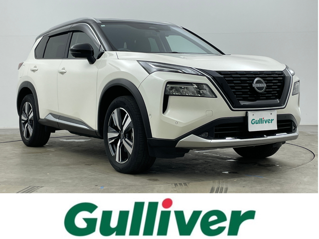 日産 エクストレイル G e－4ORCE 岡山県 2024(令6)年 3.2万km ブリリアントホワイトパール/スーパーブラック 2トーン 純正12.3インチナビ/・FM/AM/Bluetooth/フルセグ/CarPlay/アラウンドビューモニター/デジタルインナーミラー/合皮シート/・パワーシート/・シートヒーター/・シートメモリー/ステアリングヒーター/パワーバックドア/HUD/ワイヤレス充電/プロパイロット/インテリジェントエマージェンシーブレーキ/パーキングアシスト/コーナーセンサー/AC100V/ドライブレコーダー/ビルトインETC2.0/純正19インチアルミ/純正フロアマット