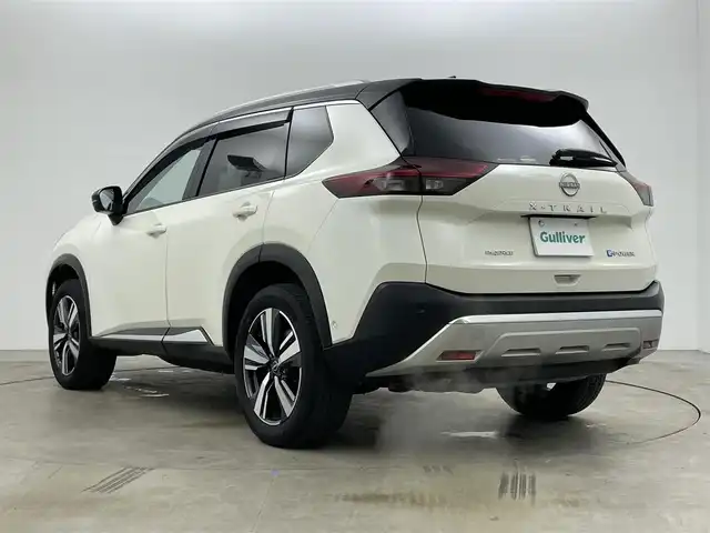 日産 エクストレイル G e－4ORCE 岡山県 2024(令6)年 3.2万km ブリリアントホワイトパール/スーパーブラック 2トーン 純正12.3インチナビ/・FM/AM/Bluetooth/フルセグ/CarPlay/アラウンドビューモニター/デジタルインナーミラー/合皮シート/・パワーシート/・シートヒーター/・シートメモリー/ステアリングヒーター/パワーバックドア/HUD/ワイヤレス充電/プロパイロット/インテリジェントエマージェンシーブレーキ/パーキングアシスト/コーナーセンサー/AC100V/ドライブレコーダー/ビルトインETC2.0/純正19インチアルミ/純正フロアマット