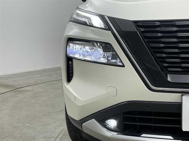 日産 エクストレイル G e－4ORCE 岡山県 2024(令6)年 3.2万km ブリリアントホワイトパール/スーパーブラック 2トーン 純正12.3インチナビ/・FM/AM/Bluetooth/フルセグ/CarPlay/アラウンドビューモニター/デジタルインナーミラー/合皮シート/・パワーシート/・シートヒーター/・シートメモリー/ステアリングヒーター/パワーバックドア/HUD/ワイヤレス充電/プロパイロット/インテリジェントエマージェンシーブレーキ/パーキングアシスト/コーナーセンサー/AC100V/ドライブレコーダー/ビルトインETC2.0/純正19インチアルミ/純正フロアマット