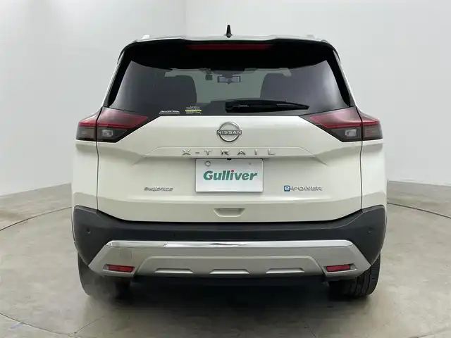 日産 エクストレイル G e－4ORCE 岡山県 2024(令6)年 3.2万km ブリリアントホワイトパール/スーパーブラック 2トーン 純正12.3インチナビ/・FM/AM/Bluetooth/フルセグ/CarPlay/アラウンドビューモニター/デジタルインナーミラー/合皮シート/・パワーシート/・シートヒーター/・シートメモリー/ステアリングヒーター/パワーバックドア/HUD/ワイヤレス充電/プロパイロット/インテリジェントエマージェンシーブレーキ/パーキングアシスト/コーナーセンサー/AC100V/ドライブレコーダー/ビルトインETC2.0/純正19インチアルミ/純正フロアマット