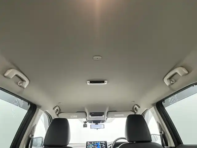 日産 エクストレイル G e－4ORCE 岡山県 2024(令6)年 3.2万km ブリリアントホワイトパール/スーパーブラック 2トーン 純正12.3インチナビ/・FM/AM/Bluetooth/フルセグ/CarPlay/アラウンドビューモニター/デジタルインナーミラー/合皮シート/・パワーシート/・シートヒーター/・シートメモリー/ステアリングヒーター/パワーバックドア/HUD/ワイヤレス充電/プロパイロット/インテリジェントエマージェンシーブレーキ/パーキングアシスト/コーナーセンサー/AC100V/ドライブレコーダー/ビルトインETC2.0/純正19インチアルミ/純正フロアマット