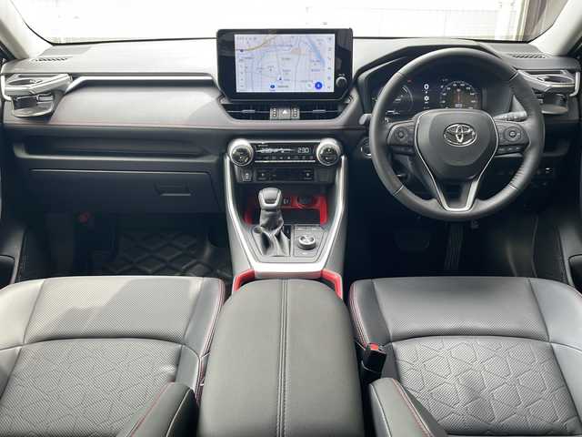 トヨタ ＲＡＶ４ HV アドベンチャー オフロードPKGⅡ 愛知県 2024(令6)年 1.3万km アティチュードブラックマイカ /禁煙車//ワンオーナー//純正ナビ//BT/フルセグ/Miracast//パノラミックビューモニター//純正18AW//ビルトインETC2.0//デジタルインナーミラー//ハンズフリーパワーバックドア//黒革シート//前席シートヒーター//前席エアシート//D席メモリー付パワーシート//ACC/LTA/BSM/PCS/RCTA/PKSB/RSA//前後クリアランスソナー//電子制御パーキングブレーキ//ブレーキホールド//本革巻きステアリング//ステアリングスイッチ//ステアリングヒーター//LEDオートライト//オートマチックハイビーム//フォグランプ//先行車発進告知//盗難防止装置//横滑り防止装置//フロアマット//スペアスマートキー//保証書//取扱説明書