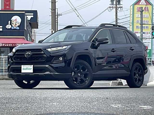 トヨタ ＲＡＶ４ HV アドベンチャー オフロードPKGⅡ 愛知県 2024(令6)年 1.3万km アティチュードブラックマイカ /禁煙車//ワンオーナー//純正ナビ//BT/フルセグ/Miracast//パノラミックビューモニター//純正18AW//ビルトインETC2.0//デジタルインナーミラー//ハンズフリーパワーバックドア//黒革シート//前席シートヒーター//前席エアシート//D席メモリー付パワーシート//ACC/LTA/BSM/PCS/RCTA/PKSB/RSA//前後クリアランスソナー//電子制御パーキングブレーキ//ブレーキホールド//本革巻きステアリング//ステアリングスイッチ//ステアリングヒーター//LEDオートライト//オートマチックハイビーム//フォグランプ//先行車発進告知//盗難防止装置//横滑り防止装置//フロアマット//スペアスマートキー//保証書//取扱説明書