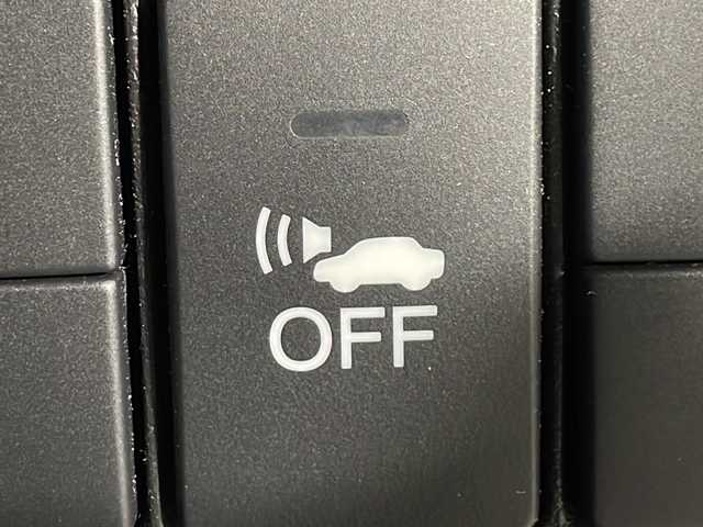 ホンダ シャトル ハイブリッド Z ホンダセンシング 沖縄県 2018(平30)年 8.2万km プラチナホワイトパール 禁煙車/ホンダセンシング/・衝突軽減ブレーキ/・歩行者事故低減ステアリング/・路外逸脱抑制機能/・アダプティブ・クルーズ・コントロール/純正ナビ（VXM-195VＦi)/・ＣＤ／ＤＶＤ／Ｂｌｕｅｔｏｏｔｈ／フルセグＴＶ/純正前後ドライブレコーダー/バックカメラ/レーンキープアシスト/コーナーセンサー/パドルシフト/ハーフレザーシート/パドルシフト/純正フロアマット/スマートキー/LEDヘッドライト/純正アルミ/保証書/取扱説明書