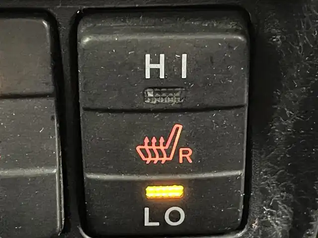 トヨタ エスクァイア ハイブリッド Gi 群馬県 2019(平31)年 5.6万km ホワイトパールクリスタルシャイン 純正９インチナビ　バックカメラ　純正フリップダウンモニター　アダプティブクルーズコントロール　レーンアシスト　衝突軽減システム　両側パワースライドドア　障害物センサー　スマートキー　禁煙車