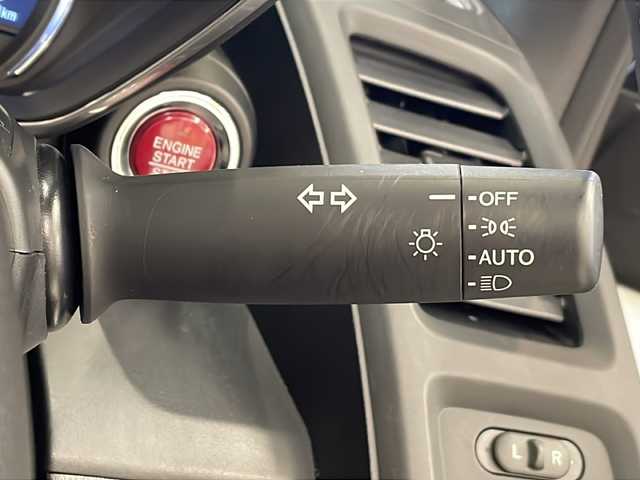 ホンダ Ｓ６６０ α 岐阜県 2018(平30)年 0.7万km プレミアムスターホワイトP メモリナビ/・センターディスプレイ/ハーフレザーシート/バックカメラ/Bluetooth/USB/クルーズコントロール/MTターボ車/LEDヘッドライト/オートライト/シティブレーキアクティブシステム/ドライブレコーダー/ETC/プッシュスタート/スペアキー/純正フロアマット/アンチブレーキシステム/横滑り防止装置