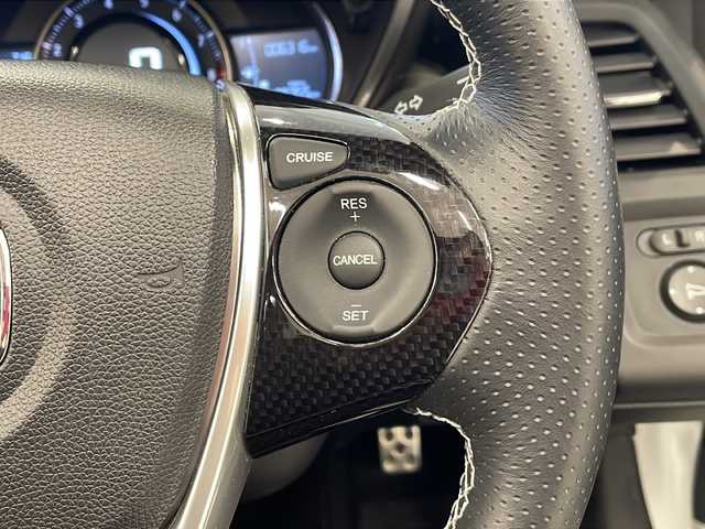 ホンダ Ｓ６６０ α 岐阜県 2018(平30)年 0.7万km プレミアムスターホワイトP メモリナビ/・センターディスプレイ/ハーフレザーシート/バックカメラ/Bluetooth/USB/クルーズコントロール/MTターボ車/LEDヘッドライト/オートライト/シティブレーキアクティブシステム/ドライブレコーダー/ETC/プッシュスタート/スペアキー/純正フロアマット/アンチブレーキシステム/横滑り防止装置