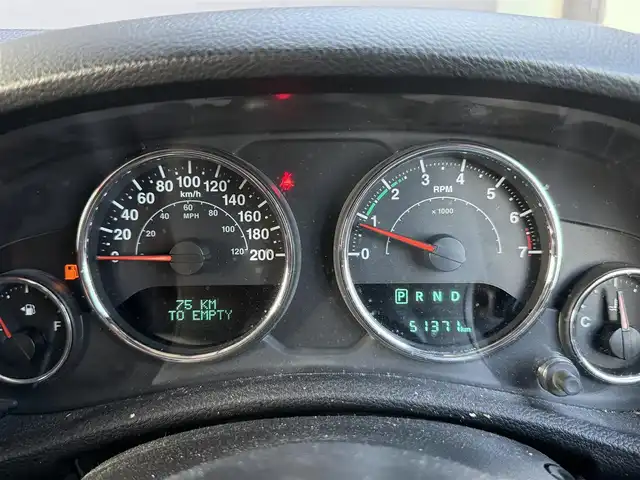 クライスラー・ジープ ジープ ラングラー アンリミテッド サハラ 和歌山県 2018(平30)年 5.2万km シルバー ナビ　/BT/TV/MSV/クルコン/前ドラレコ/純正18インチアルミ/純正ラバーマット/ルーフキャリア/革調シートカバー/バックカメラ/サイドカメラ