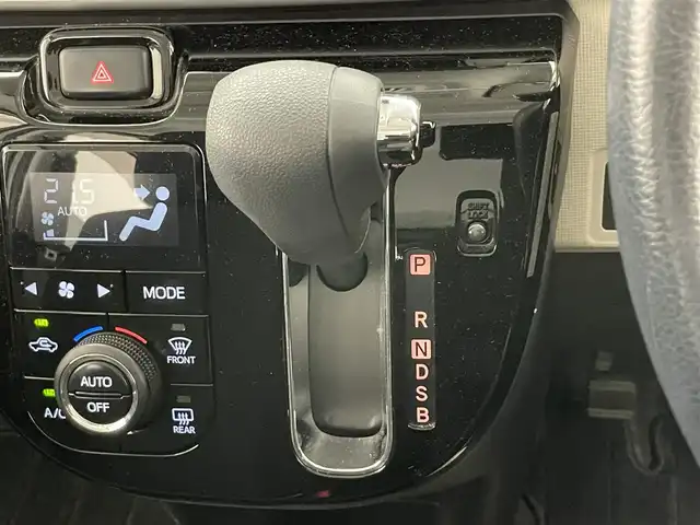 ダイハツ ムーヴ キャンバス G ブラックインテリア リミテッド SAⅢ 愛知県 2018(平30)年 4.2万km パールホワイトⅢ/スムースグレーマイカメタリック 2トーン 純正８型ナビ　全方位カメラ　ＨＤＭＩ　禁煙　両側パワスラ　Ｂｌｕｅｔｏｏｔｈ　フルセグ　ＤＶＤ　スマートアシストIII　衝突軽減　車線逸脱　ＬＥＤオートライト　ＥＴＣ　アイドリングストップ　スマートキー