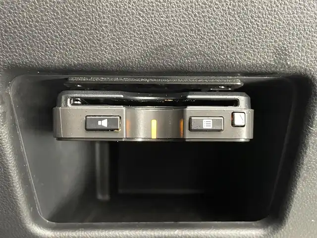 ダイハツ ムーヴ キャンバス G ブラックインテリア リミテッド SAⅢ 愛知県 2018(平30)年 4.2万km パールホワイトⅢ/スムースグレーマイカメタリック 2トーン 純正８型ナビ　全方位カメラ　ＨＤＭＩ　禁煙　両側パワスラ　Ｂｌｕｅｔｏｏｔｈ　フルセグ　ＤＶＤ　スマートアシストIII　衝突軽減　車線逸脱　ＬＥＤオートライト　ＥＴＣ　アイドリングストップ　スマートキー