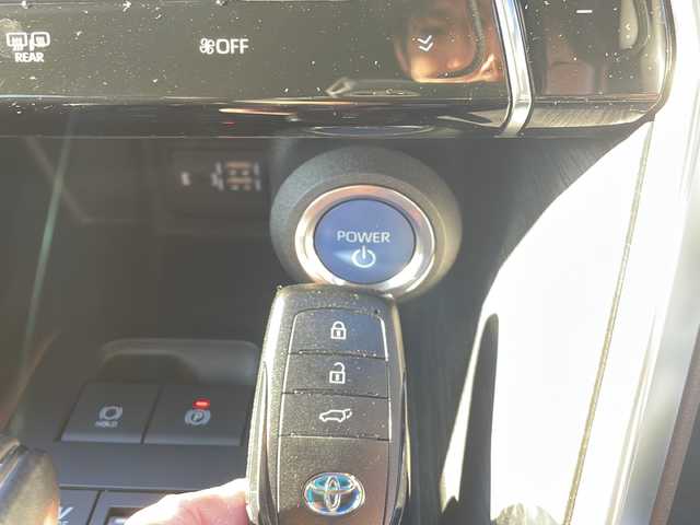 トヨタ ハリアー ハイブリッド Z レザーパッケージ 三重県 2021(令3)年 7.9万km ホワイトパールクリスタルシャイン 禁煙/純正ナビ/全方位カメラ/パノラミックビューモニター/調光パノラマルーフ/前方ドラレコ/BSM/HUD/ACC/ETC2.0/JBLプレミアムサウンド/パワーバックドア/ステアヒーター/シートヒーター/エアシート/パワーシート/メモリーシート/前後クリアランスソナー/LEDオートライト/オートリトラウィンカーミラー