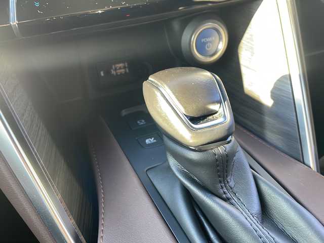 トヨタ ハリアー ハイブリッド Z レザーパッケージ 三重県 2021(令3)年 7.9万km ホワイトパールクリスタルシャイン 禁煙/純正ナビ/全方位カメラ/パノラミックビューモニター/調光パノラマルーフ/前方ドラレコ/BSM/HUD/ACC/ETC2.0/JBLプレミアムサウンド/パワーバックドア/ステアヒーター/シートヒーター/エアシート/パワーシート/メモリーシート/前後クリアランスソナー/LEDオートライト/オートリトラウィンカーミラー