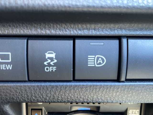 トヨタ ハリアー ハイブリッド Z レザーパッケージ 三重県 2021(令3)年 7.9万km ホワイトパールクリスタルシャイン 禁煙/純正ナビ/全方位カメラ/パノラミックビューモニター/調光パノラマルーフ/前方ドラレコ/BSM/HUD/ACC/ETC2.0/JBLプレミアムサウンド/パワーバックドア/ステアヒーター/シートヒーター/エアシート/パワーシート/メモリーシート/前後クリアランスソナー/LEDオートライト/オートリトラウィンカーミラー