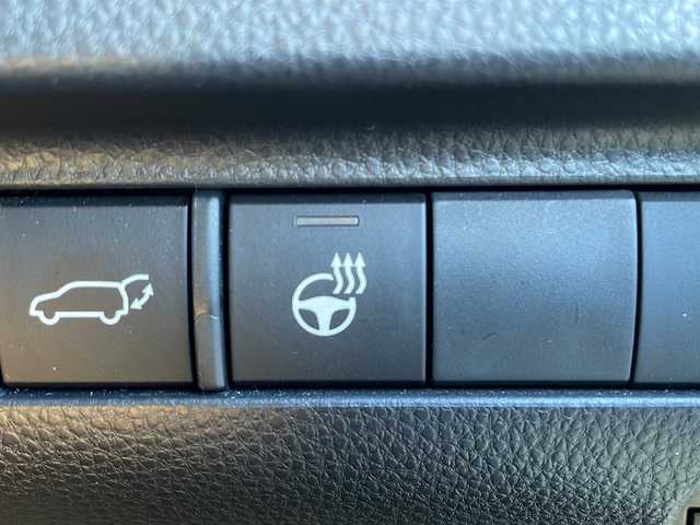 トヨタ ハリアー ハイブリッド Z レザーパッケージ 三重県 2021(令3)年 7.9万km ホワイトパールクリスタルシャイン 禁煙/純正ナビ/全方位カメラ/パノラミックビューモニター/調光パノラマルーフ/前方ドラレコ/BSM/HUD/ACC/ETC2.0/JBLプレミアムサウンド/パワーバックドア/ステアヒーター/シートヒーター/エアシート/パワーシート/メモリーシート/前後クリアランスソナー/LEDオートライト/オートリトラウィンカーミラー