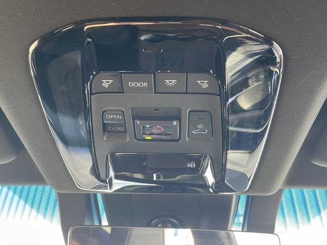 トヨタ ハリアー ハイブリッド Z レザーパッケージ 三重県 2021(令3)年 7.9万km ホワイトパールクリスタルシャイン 禁煙/純正ナビ/全方位カメラ/パノラミックビューモニター/調光パノラマルーフ/前方ドラレコ/BSM/HUD/ACC/ETC2.0/JBLプレミアムサウンド/パワーバックドア/ステアヒーター/シートヒーター/エアシート/パワーシート/メモリーシート/前後クリアランスソナー/LEDオートライト/オートリトラウィンカーミラー