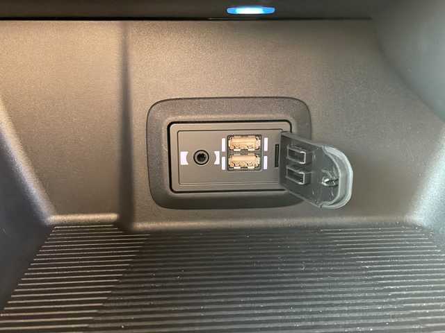 トヨタ ハリアー ハイブリッド Z レザーパッケージ 三重県 2021(令3)年 7.9万km ホワイトパールクリスタルシャイン 禁煙/純正ナビ/全方位カメラ/パノラミックビューモニター/調光パノラマルーフ/前方ドラレコ/BSM/HUD/ACC/ETC2.0/JBLプレミアムサウンド/パワーバックドア/ステアヒーター/シートヒーター/エアシート/パワーシート/メモリーシート/前後クリアランスソナー/LEDオートライト/オートリトラウィンカーミラー