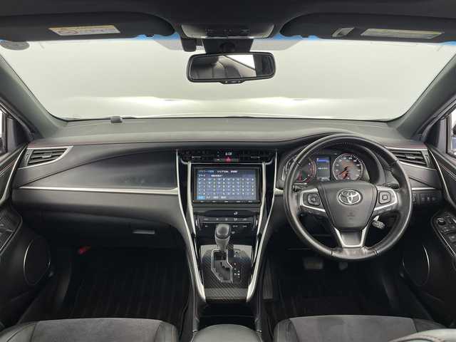 トヨタ ハリアー プレミアム 佐賀県 2017(平29)年 3.8万km ホワイトパールクリスタルシャイン チルト＆スライド電動ムーンルーフ/純正9インチナビ/フルセグ/ETC2.0/バックカメラ/コーナーセンサー /Toyota Safety Sense/・プリクラッシュセーフティ/・レーンディパーチャーアラート/・アダプティブハイビームシステム/・オートマチックハイビーム/・レーダークルーズコントロール/パワーバックドア /パワーシート/ハーフレザーシート/LEDライト/スマートキー