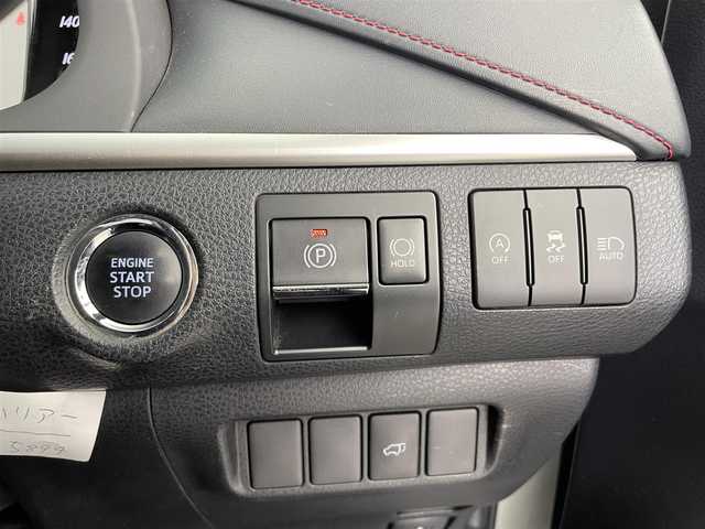 トヨタ ハリアー プレミアム 佐賀県 2017(平29)年 3.8万km ホワイトパールクリスタルシャイン チルト＆スライド電動ムーンルーフ/純正9インチナビ/フルセグ/ETC2.0/バックカメラ/コーナーセンサー /Toyota Safety Sense/・プリクラッシュセーフティ/・レーンディパーチャーアラート/・アダプティブハイビームシステム/・オートマチックハイビーム/・レーダークルーズコントロール/パワーバックドア /パワーシート/ハーフレザーシート/LEDライト/スマートキー