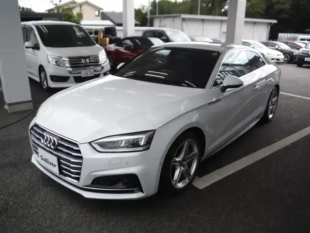 アウディ Ａ５ 2．0TFSIクワトロ スポーツ 東京都 2018(平30)年 4.5万km グレイシアホワイトメタリック 保証書・取説あり/Sラインパッケージ/バーチャルコックピット/パドルシフト/純正ナビ・TV・DVD/　BLUETOOTH・全方位カメラ/　ビルトインETC/ドライブレコーダー/アウディプレセンス/　レーダークルーズ/　ブラインドスポット/　前後 PDC・レーンキープアシスト/黒革シート/　パワーシート・シートヒーター/スマートキー×2個