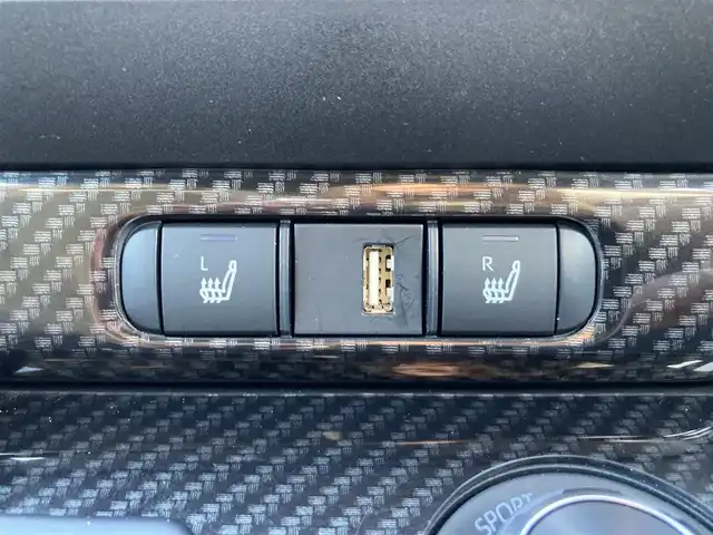 トヨタ ＧＲヤリス RZ ハイパフォーマンス 静岡県 2022(令4)年 2.6万km プラチナホワイトパールマイカ Toyota Safety Sense/純正8インチナビ/　AM FM Bluetooth USB/バックモニター/LEDオートヘッドランプ/レーダークルーズコントロール/ハーフレザーシート/シートヒーター(前席)/ステアリングヒーター/社外18インチアルミホイール/ターボ/6速MT/JBLプレミアムサウンド/ビルトインETC