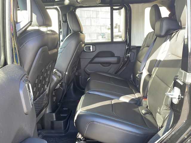 クライスラー・ジープ ジープ ラングラー アンリミテッド ルビコン 4xe 神奈川県 2023(令5)年 1.5万km ブラック ワンオーナー/左ハンドル/４WD/純正ナビ（AM/FM/USB/AUX/BT/フルセグTV)/全方位カメラ/前後ドライブレコーダー/ETC2.0/レーダークルーズコントロール/パーキングセンサー/ヒルスタート/ブラインドスポットモニター/ステアリングスイッチ/衝突軽減システム/横滑り防止装置/ソフトトップ/ステアリングヒーター/ミラーヒーター/黒革シート/D/N席シートヒーター/純正アルミホイール/純正フロアマット/ISOFIX/オートライト/スペアキー×１/保証書/取扱説明書