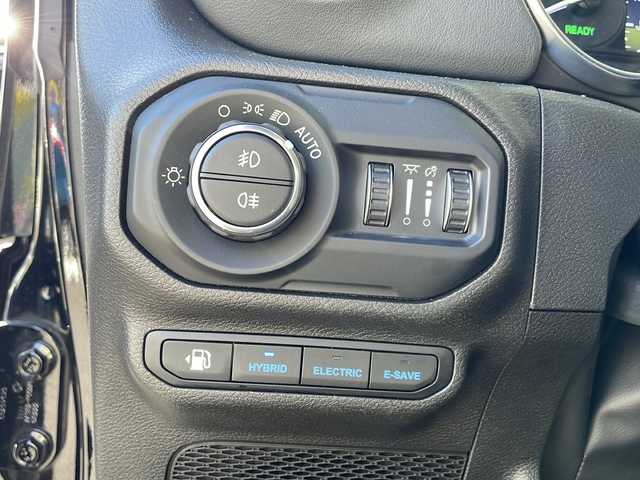 クライスラー・ジープ ジープ ラングラー アンリミテッド ルビコン 4xe 神奈川県 2023(令5)年 1.5万km ブラック ワンオーナー/左ハンドル/４WD/純正ナビ（AM/FM/USB/AUX/BT/フルセグTV)/全方位カメラ/前後ドライブレコーダー/ETC2.0/レーダークルーズコントロール/パーキングセンサー/ヒルスタート/ブラインドスポットモニター/ステアリングスイッチ/衝突軽減システム/横滑り防止装置/ソフトトップ/ステアリングヒーター/ミラーヒーター/黒革シート/D/N席シートヒーター/純正アルミホイール/純正フロアマット/ISOFIX/オートライト/スペアキー×１/保証書/取扱説明書