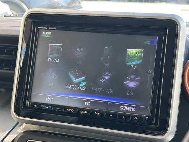 スズキ スペーシア ギア HYBRID XZターボ 大阪府 2020(令2)年 4.1万km フェニックスレッドパール/ガンメタリック2トーンルーフ ワンオーナー/純正8インチナビ（CN-RZ856）/・フルセグTV/CD/DVD/Bluetooth/SD/FM/AM/アラウンドビューモニター/ETC/前後ドライブレコーダー/(前：CA-DRZ3DZA／後：DRVR518S)/スズキセーフティサポート/・デュアルセンサーブレーキサポート/・リアパーキングセンサー/・車線逸脱警報/・標識認識機能（進入禁止）/・後退時ブレーキサポート/・後方誤発進抑制機能/・ESP/・ヘッドアップディスプレイ/前席シートヒーター/ステアリングスイッチ/クルーズコントロール/パドルシフト/オートライト/フォグランプ/ＬＥＤライト/革巻きステアリング/ルーフレール/両側パワースライドドア/スペアキー/Ｒ５年記録簿あり