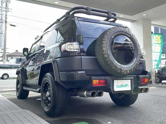 トヨタ ＦＪクルーザー カラーパッケージ 高知県 2016(平28)年 13.4万km ブラック/ホワイト 純正ナビ/・フルセグＴＶ/・Ｂｌｕｅｔｏｏｔｈオーディオ/・バックカメラ/社外１８インチルミホイール（ＸＤＳＥＲＩＥＳ）/ルーフキャリア/社外テールランプ/ドラレコ/ETC/スペアキー２本