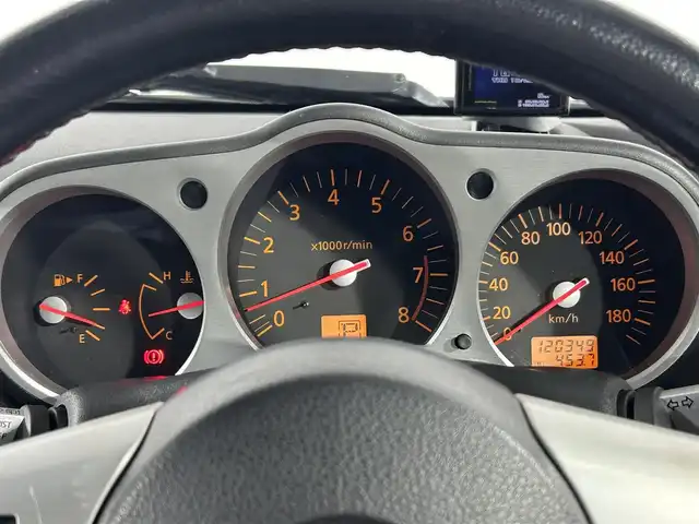 日産 フェアレディ Ｚ 佐賀県 2002(平14)年 12.1万km スパークリングシルバー 純正ナビ/CD/DVD/社外7インチナビ/パワーステアリング/パワーウィンドウ/オートエアコン/ドライブレコーダー/ETC/レーダー探知機/純正フロアマット/純正アルミホイール/ABS/Wエアバック/LEDヘッドライト/ステアリングスイッチ/TCS