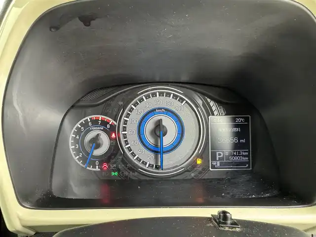 スズキ クロスビー HYBRID MX 愛知県 2018(平30)年 5.1万km スーパーブラックパール 3トーンコーディネート スズキ純正パナソニック製7インチメモリナビ/　・CD/DVD/BT/フルセグ/ステアリングリモコン/パドルシフト/MTモード/デュアルセンサーブレーキサポート/　・衝突軽減システム/全方位カメラ/レーンキープアシスト/ウォークスルー/フルフラットシート/純正フロアマット/エアバック/　・運転席/助手席/サイド/カーテン/スマートキー/スペアキー