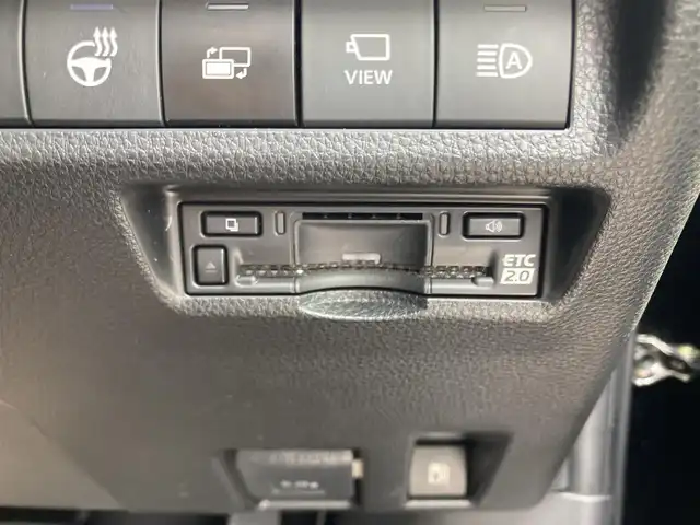 トヨタ ＲＡＶ４ HV アドベンチャー オフロードPKGⅡ 滋賀県 2023(令5)年 3.2万km アティチュードブラックマイカ ワンオーナー/10.5型ディスプレイオーディオ/・Bluetooth/フルセグ/アラウンドビューモニター/革巻きステアリング/ステアリングリモコン/ステアリングヒーター/ETC2.0/デジタルインナーミラー/レーダークルーズコントロール/前席シートヒーター/前席シートベンチレーション/運転席パワーシート/オートリトラミラー/LEDオートライト/フォグライト/オートハイビーム/トヨタセーフティセンス/・レーントレーシングアシスト/・ブラインドスポットモニター/・プリクラッシュセーフティ/・クリアランスソナー/・パーキングサポートブレーキ/・ロードサインアシスト/スマートキー