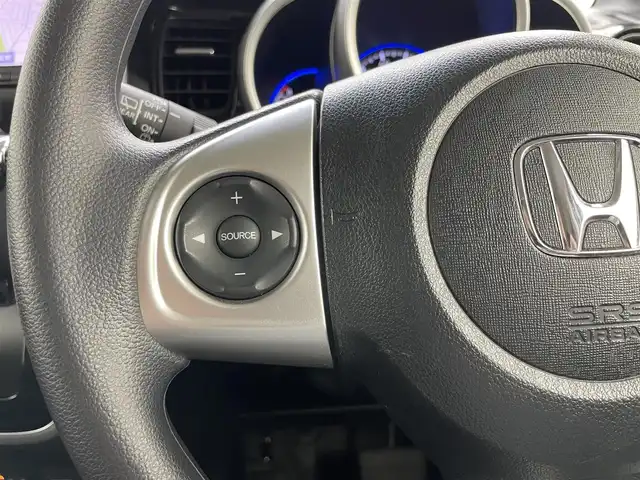 ホンダ Ｎ ＢＯＸ カスタム SSパッケージ 岡山県 2016(平28)年 6.6万km プレミアムホワイトパールⅡ 純正ナビ　/(CD/DVD/USB/SD/Bluetooth)/両側電動スライド　/ビルトインＥＴＣ　/前席シートヒーター　/ＬＥＤヘッドライト　/バックカメラ/プッシュスタート　/スマートキー　/アイドリングストップ/ISOFIX/後席サンシェード/ステアリングスイッチ/チルトステアリング/シートリフター/シートバックテーブル/ウィンカーミラー/ドアバイザー