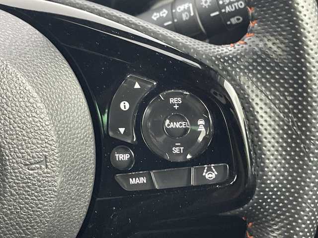 ホンダ Ｎ ＯＮＥ RS 埼玉県 2021(令3)年 5.4万km プラチナホワイトパール 純正ナビ　/（TV/CD/DVD/BT）/６速ＭＴ　/コーナーセンサー　/クルーズコントロール　/レーンキープアシスト　/バックカメラ　/前席シートヒーター　/前後ドライブレコーダー　/オートパーキングブレーキ　/プッシュスタート　/スマートキー/革巻きハンドル/純正フロアマット/純正ラバーマット/ドアバイザー/フォグランプ/ウインカーミラー