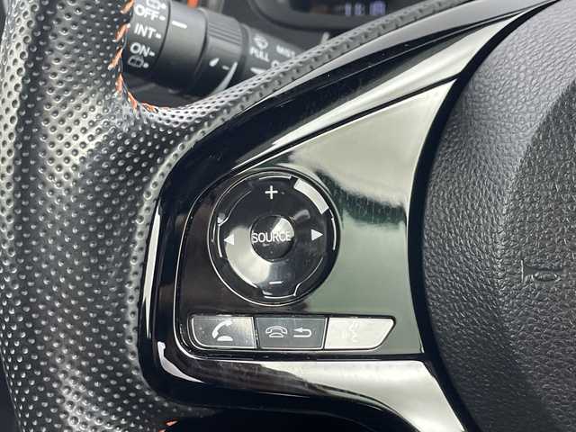 ホンダ Ｎ ＯＮＥ RS 埼玉県 2021(令3)年 5.4万km プラチナホワイトパール 純正ナビ　/（TV/CD/DVD/BT）/６速ＭＴ　/コーナーセンサー　/クルーズコントロール　/レーンキープアシスト　/バックカメラ　/前席シートヒーター　/前後ドライブレコーダー　/オートパーキングブレーキ　/プッシュスタート　/スマートキー/革巻きハンドル/純正フロアマット/純正ラバーマット/ドアバイザー/フォグランプ/ウインカーミラー