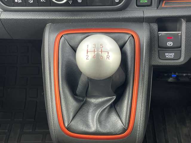 ホンダ Ｎ ＯＮＥ RS 埼玉県 2021(令3)年 5.4万km プラチナホワイトパール 純正ナビ　/（TV/CD/DVD/BT）/６速ＭＴ　/コーナーセンサー　/クルーズコントロール　/レーンキープアシスト　/バックカメラ　/前席シートヒーター　/前後ドライブレコーダー　/オートパーキングブレーキ　/プッシュスタート　/スマートキー/革巻きハンドル/純正フロアマット/純正ラバーマット/ドアバイザー/フォグランプ/ウインカーミラー