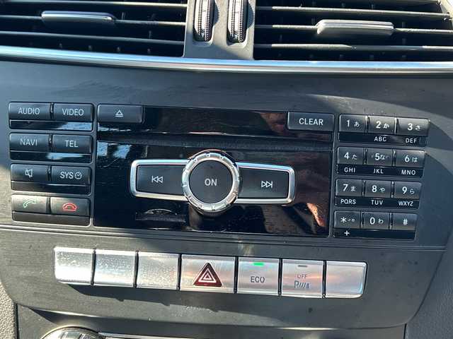 メルセデス・ベンツ Ｃ１８０ ステーションワゴン 千葉県 2013(平25)年 7.9万km オブシディアンブラック １オーナー　ナビ　バックカメラ　ＥＴＣ　クルコン　ハーフレザー　メモリーパワーシート　ＣＤ　ＴＶ　１７インチＡＷ　ルーフレール　キセノンライト　オートライト　前後コーナーセンサー　ターボ車