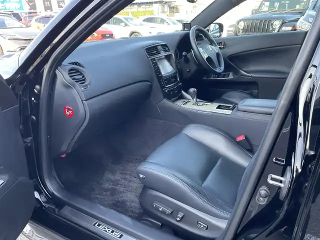 レクサス ＩＳ Ｆ 長崎県 2013(平25)年 5.6万km ブラック 純正HDDナビ/CD/DVD/BT/USB/AUX/フルセグTV/バックカメラ/サンルーフ/黒本革シート/前席パワーシート/前席メモリーシート/前席シートヒーター/トムスマフラー/ステアリングスイッチ/クルーズコントロール/パドルシフト/社外レーダー/オートライト/LEDヘッドライト/ビルトインETC