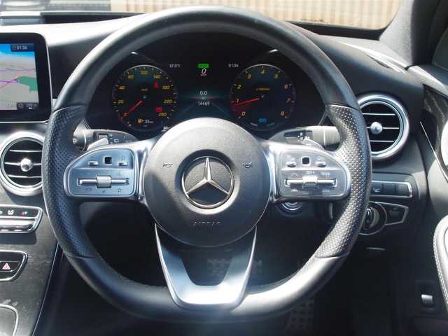 メルセデス・ベンツ Ｃ２００ ステーションワゴン アバンギャルドAMGライン 埼玉県 2018(平30)年 1.5万km オブシディアンブラック ブラックレザーシート/アダプティブクルーズコントロール/レーダーセーフティパッケージ/パノラミックスライディングルーフ/ヘッドアップディスプレイ/Burmester/CarPlay/パークセンサー/ブラインドスポットモニター/バックカメラ/純正ナビ/ドラレコ/ETC/フルセグTV/パフュームアトマイザー/シートヒーター/シートポジションメモリー機能/Bluetooth/エアーサスペンション