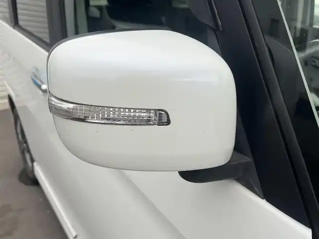 スズキ スペーシア カスタム XS ターボ 秋田県 2017(平29)年 6.9万km クリスタルホワイトP ターボ/両側パワースライドドア/衝突軽減システム/純正メモリナビ（DVD/CD/BT）/フルセグ（走行中視聴可能）/バックカメラ/社外１４インチアルミ（冬タイヤ装着）/スマートキー/アイドリングストップ/プッシュスタート/クルーズコントロール追従走行なし/レーンキープアシスト/パドルシフト/ステアリングスイッチ/ドライブレコーダー/運転席シートヒーター/ビルトインETC/純正フロアマット/純正ドアバイザー/オートライト/オートエアコン/パワーステアリング/パワーウィンドウ/横滑り防止/盗難防止装置/寒冷地仕様/電動格納ウィンカーミラー/保証書/取扱説明書/記録簿