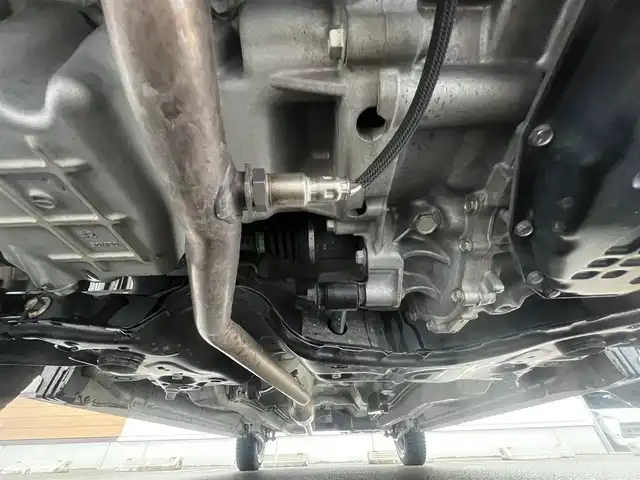 スズキ スペーシア カスタム XS ターボ 秋田県 2017(平29)年 6.9万km クリスタルホワイトP ターボ/両側パワースライドドア/衝突軽減システム/純正メモリナビ（DVD/CD/BT）/フルセグ（走行中視聴可能）/バックカメラ/社外１４インチアルミ（冬タイヤ装着）/スマートキー/アイドリングストップ/プッシュスタート/クルーズコントロール追従走行なし/レーンキープアシスト/パドルシフト/ステアリングスイッチ/ドライブレコーダー/運転席シートヒーター/ビルトインETC/純正フロアマット/純正ドアバイザー/オートライト/オートエアコン/パワーステアリング/パワーウィンドウ/横滑り防止/盗難防止装置/寒冷地仕様/電動格納ウィンカーミラー/保証書/取扱説明書/記録簿