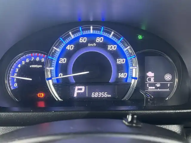 スズキ スペーシア カスタム XS ターボ 秋田県 2017(平29)年 6.9万km クリスタルホワイトP ターボ/両側パワースライドドア/衝突軽減システム/純正メモリナビ（DVD/CD/BT）/フルセグ（走行中視聴可能）/バックカメラ/社外１４インチアルミ（冬タイヤ装着）/スマートキー/アイドリングストップ/プッシュスタート/クルーズコントロール追従走行なし/レーンキープアシスト/パドルシフト/ステアリングスイッチ/ドライブレコーダー/運転席シートヒーター/ビルトインETC/純正フロアマット/純正ドアバイザー/オートライト/オートエアコン/パワーステアリング/パワーウィンドウ/横滑り防止/盗難防止装置/寒冷地仕様/電動格納ウィンカーミラー/保証書/取扱説明書/記録簿