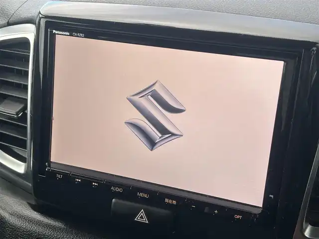 スズキ スペーシア カスタム XS ターボ 秋田県 2017(平29)年 6.9万km クリスタルホワイトP ターボ/両側パワースライドドア/衝突軽減システム/純正メモリナビ（DVD/CD/BT）/フルセグ（走行中視聴可能）/バックカメラ/社外１４インチアルミ（冬タイヤ装着）/スマートキー/アイドリングストップ/プッシュスタート/クルーズコントロール追従走行なし/レーンキープアシスト/パドルシフト/ステアリングスイッチ/ドライブレコーダー/運転席シートヒーター/ビルトインETC/純正フロアマット/純正ドアバイザー/オートライト/オートエアコン/パワーステアリング/パワーウィンドウ/横滑り防止/盗難防止装置/寒冷地仕様/電動格納ウィンカーミラー/保証書/取扱説明書/記録簿